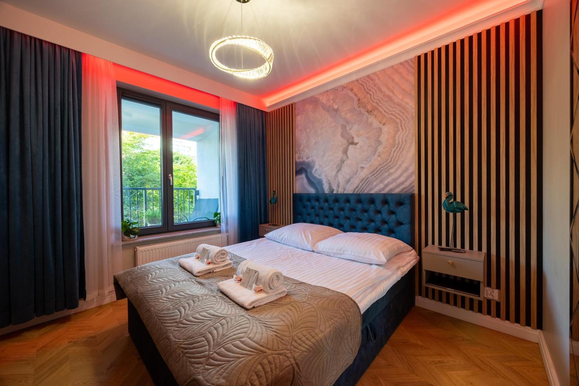 Golden Park Aparthotel 什切青 外观 照片