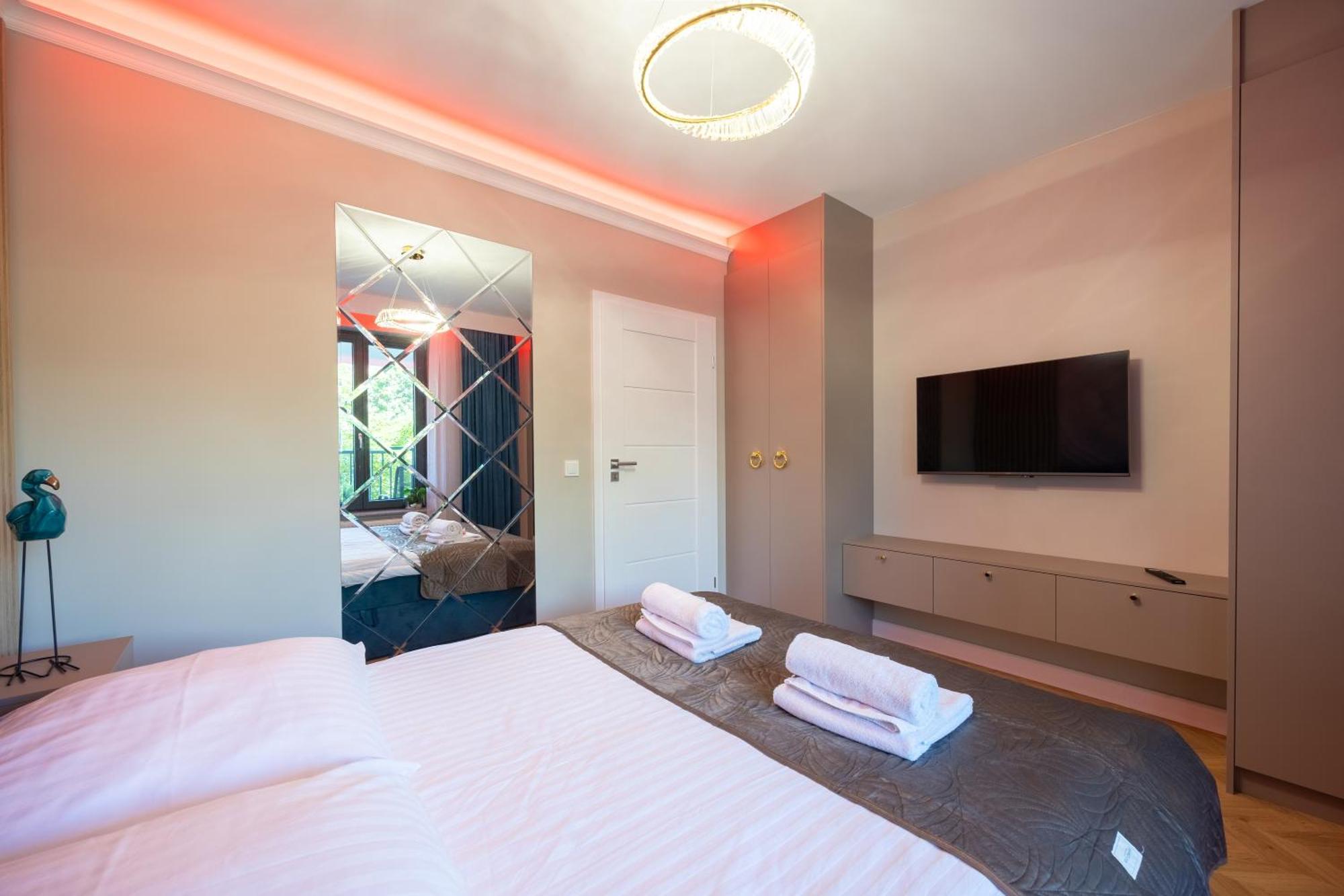 Golden Park Aparthotel 什切青 外观 照片