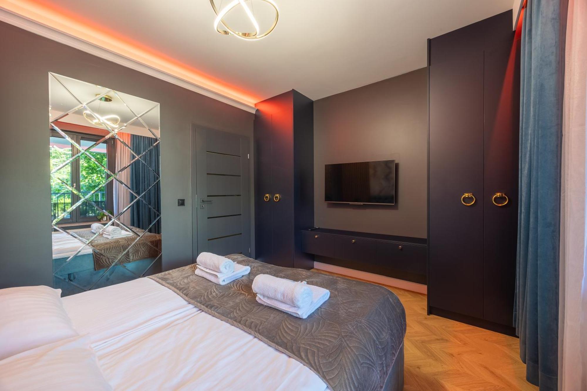 Golden Park Aparthotel 什切青 外观 照片