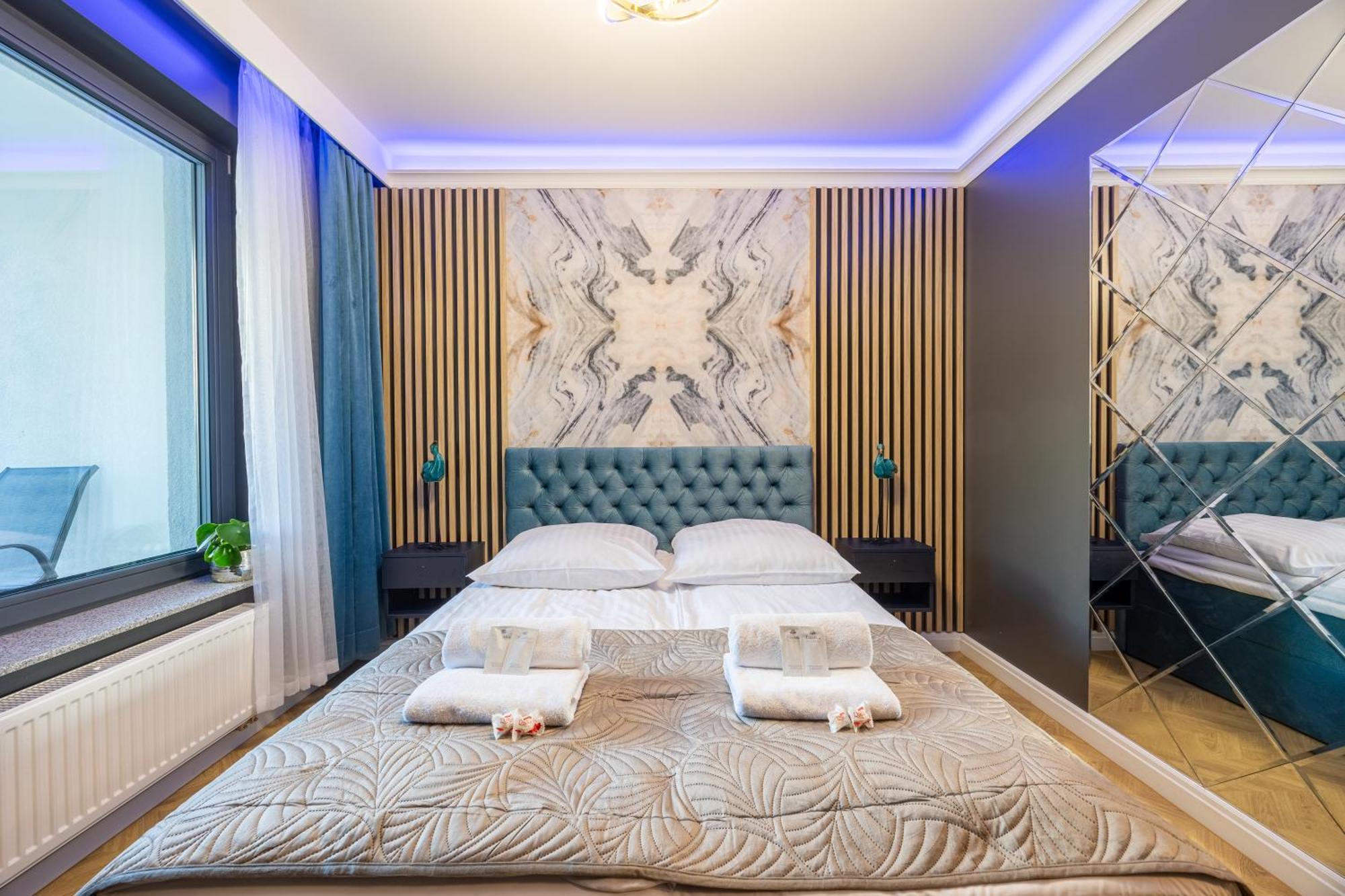 Golden Park Aparthotel 什切青 外观 照片