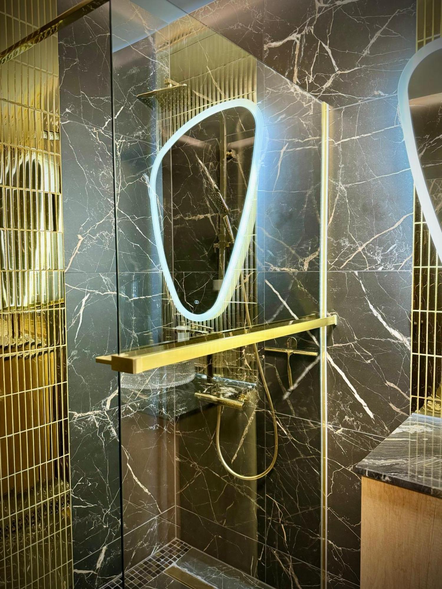 Golden Park Aparthotel 什切青 外观 照片