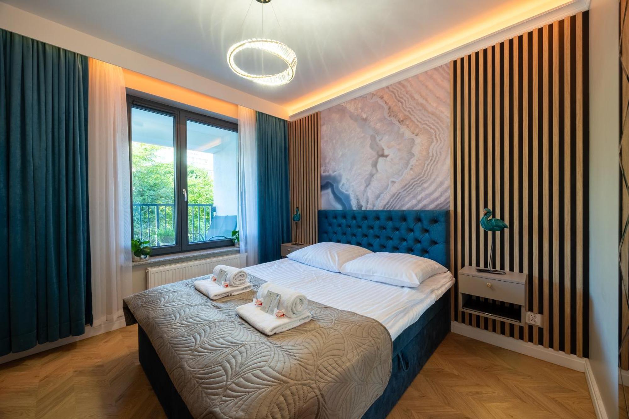 Golden Park Aparthotel 什切青 外观 照片
