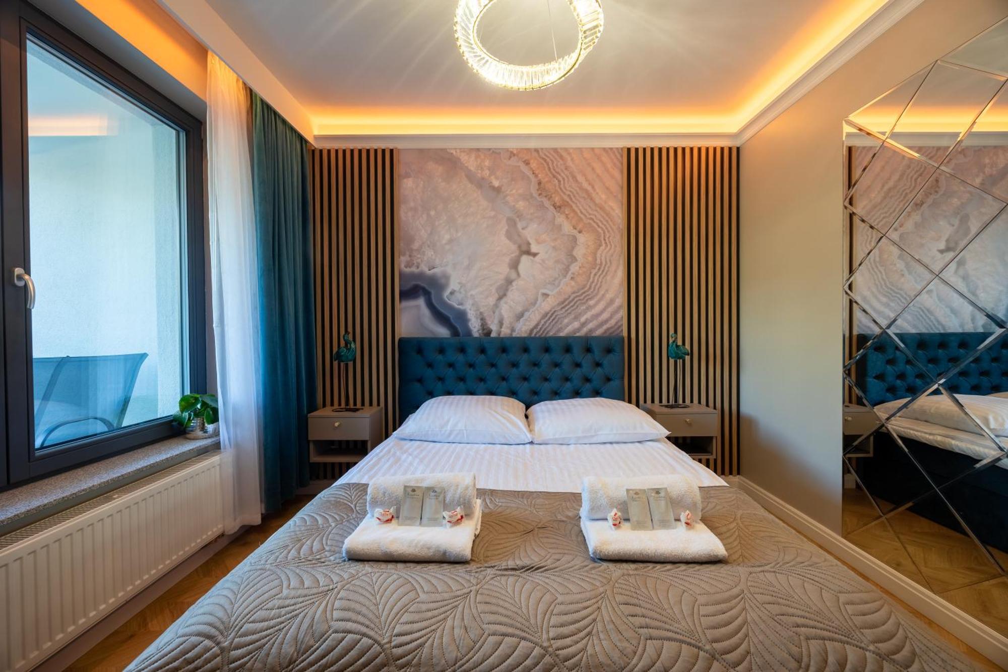 Golden Park Aparthotel 什切青 外观 照片