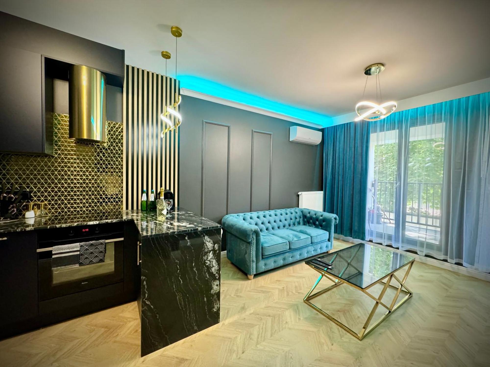 Golden Park Aparthotel 什切青 外观 照片