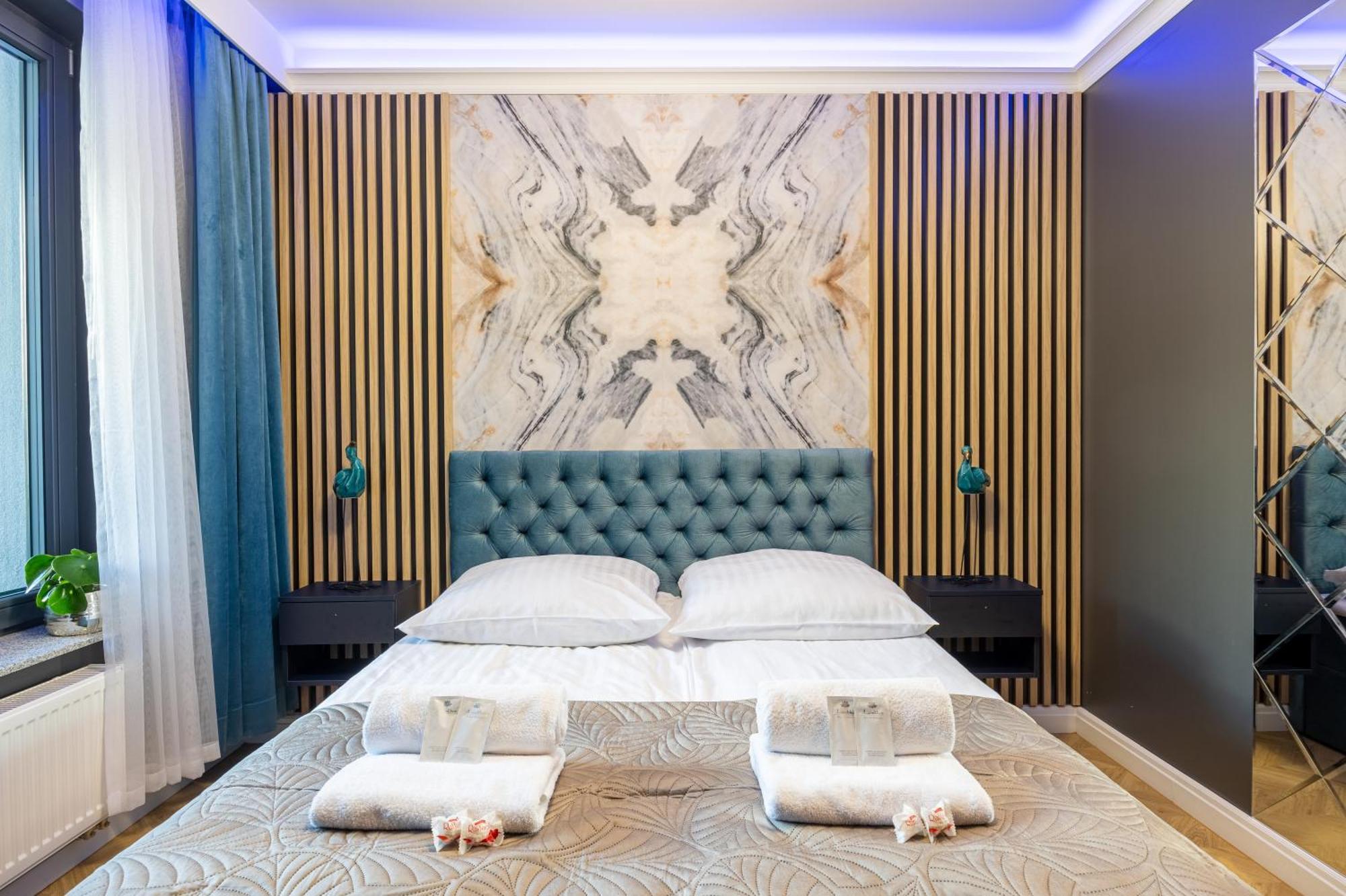 Golden Park Aparthotel 什切青 外观 照片